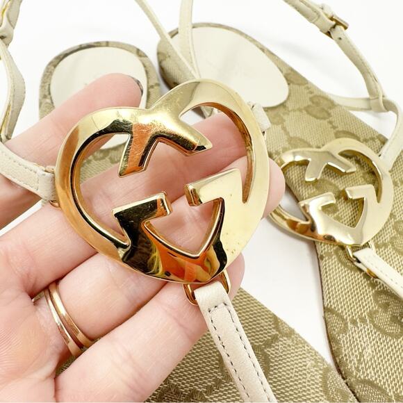 Gucci Double G Heart Monogram Thong Flat Sandals - Picture 6 of 11
